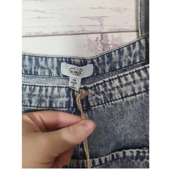 NWT Easel Denim Distressed Bib Overalls Wide Leg sz M - Picture 6 of 7